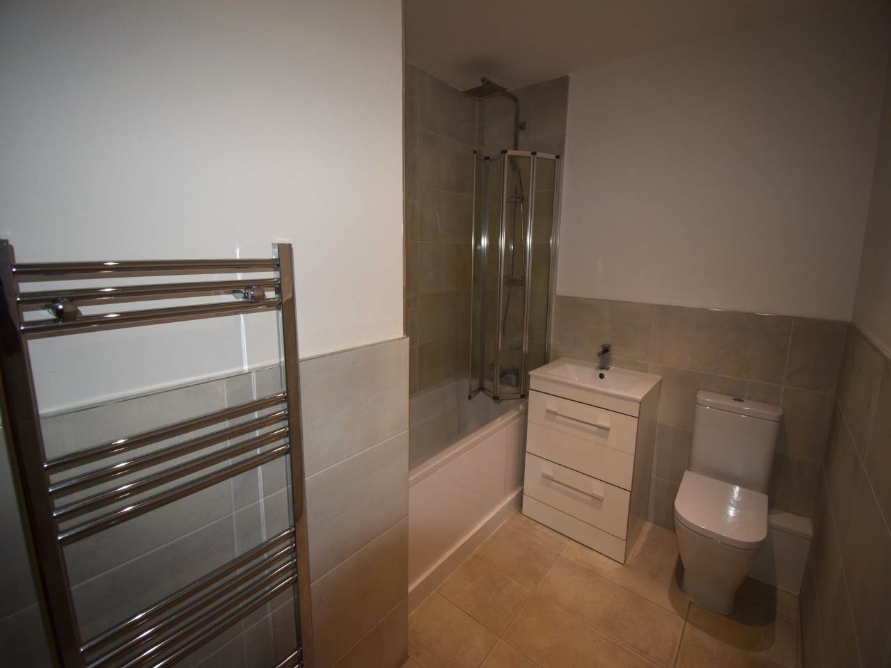 En-Suite bathroom